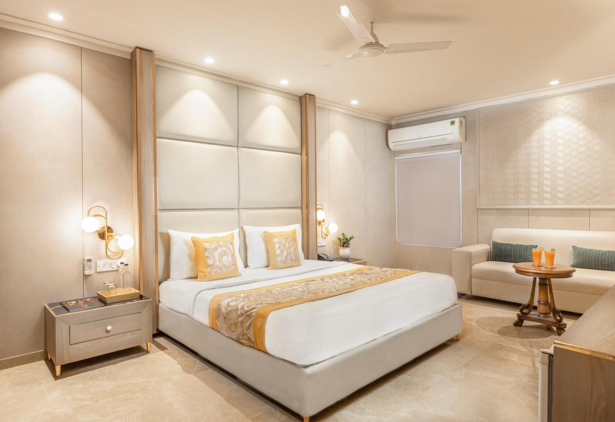 Hotel Aero Star By Star Group นิวเดลี ภายนอก รูปภาพ