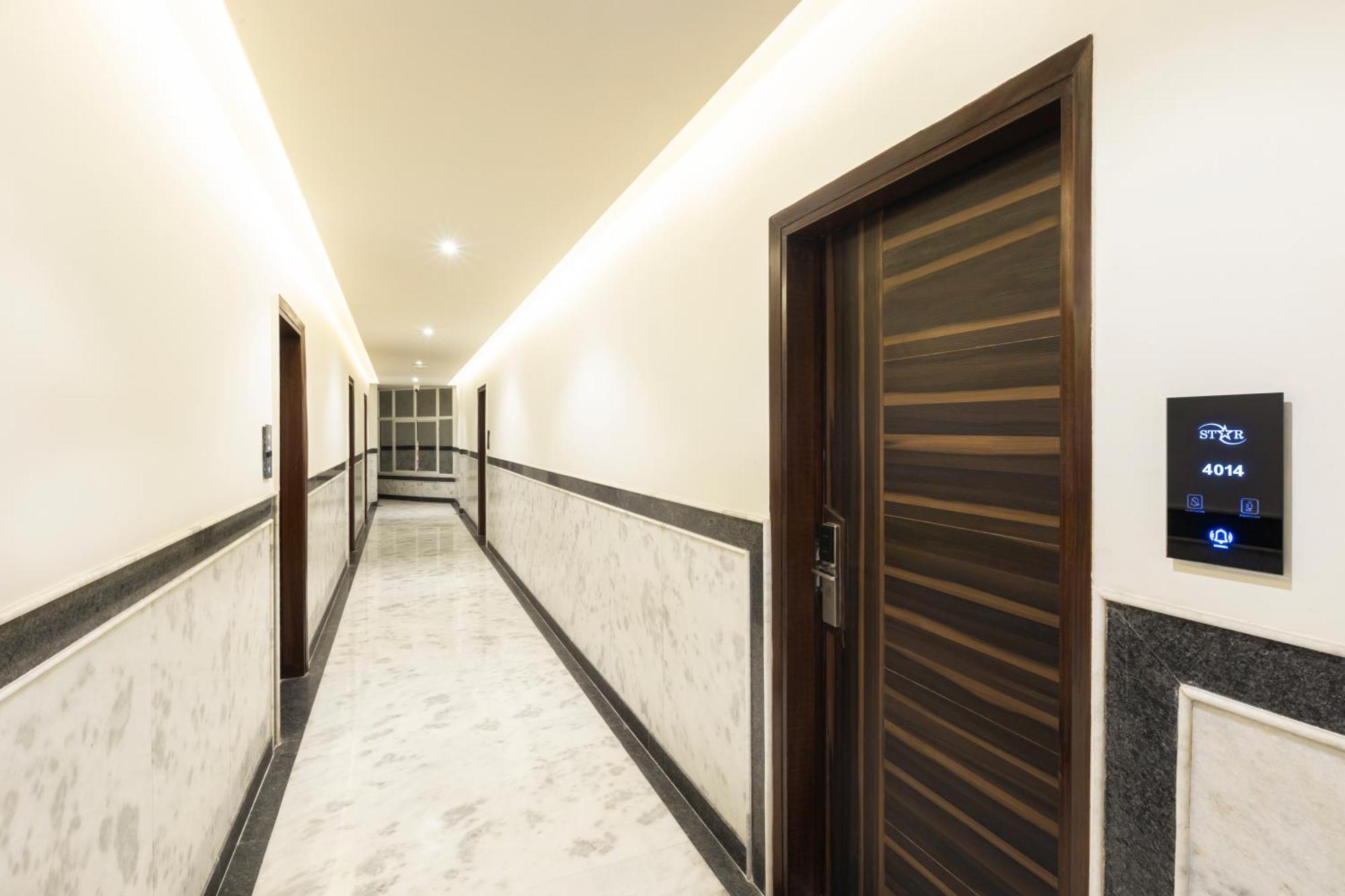 Hotel Aero Star By Star Group นิวเดลี ภายนอก รูปภาพ