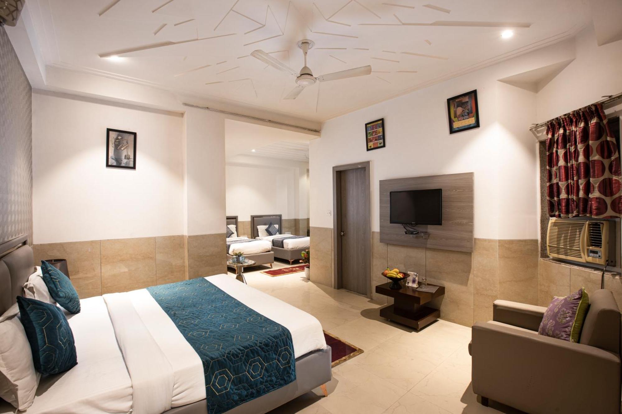 Hotel Aero Star By Star Group นิวเดลี ภายนอก รูปภาพ