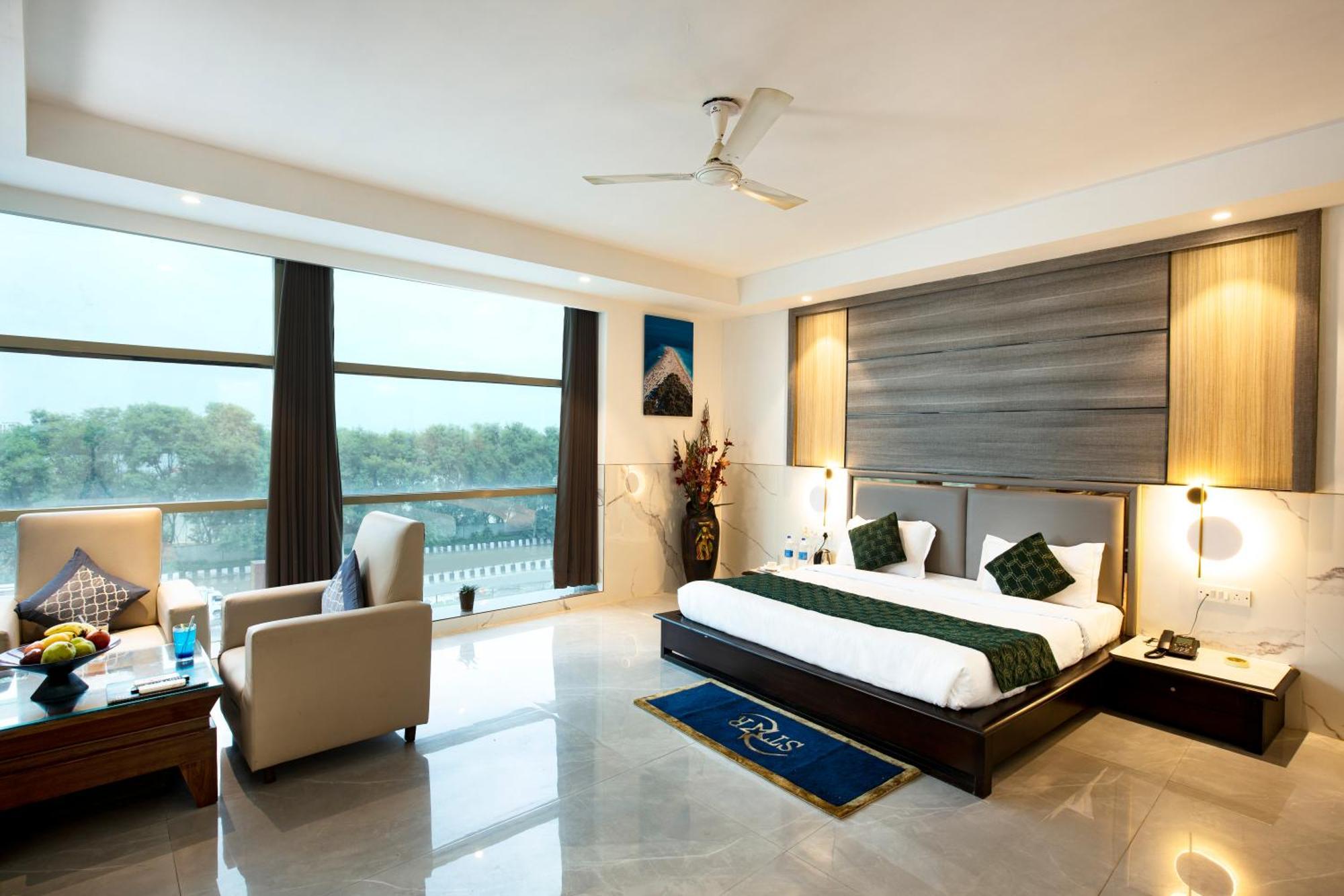 Hotel Aero Star By Star Group นิวเดลี ภายนอก รูปภาพ